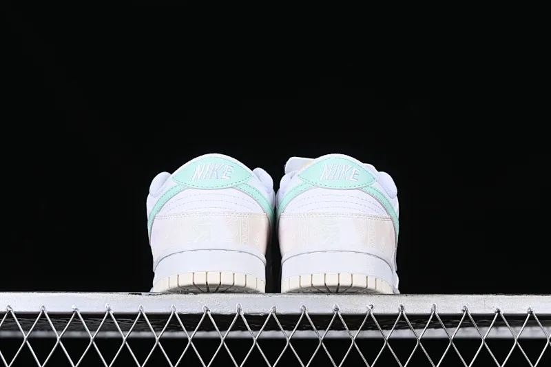 All categories Nk SB Dunk series Nk SB Dunk Low low-top sneakers F version Nk Dunk Low GS "Paisley Print" tie-dyed SB low-top sports and casual sneakers FJ7707-131